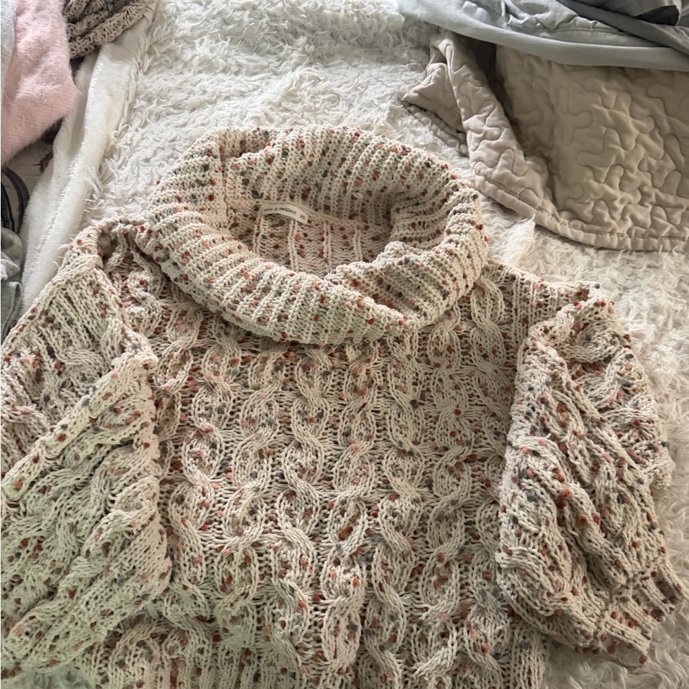 moon & madison Cream Speckled Cable Turtleneck Sweater